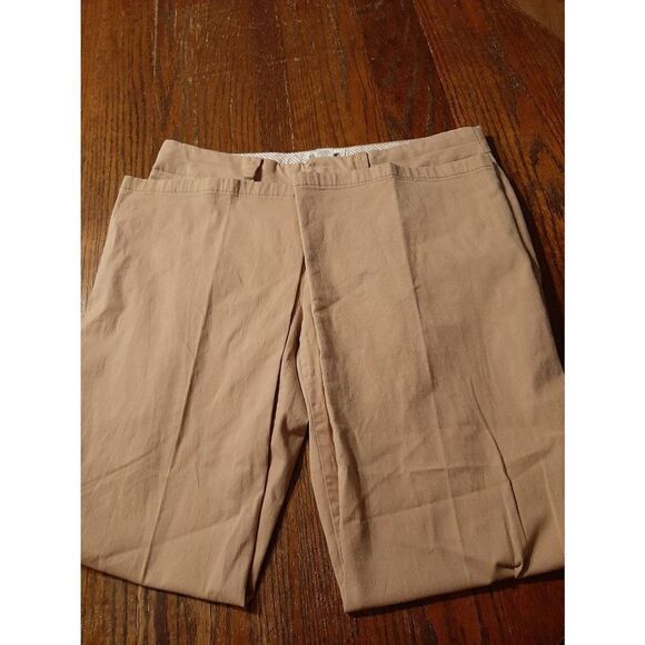 Size 6 Magellan Outdoors Khaki Tan Pants with Pockets and Belt Loops Mid Rise - Picture 3 of 4